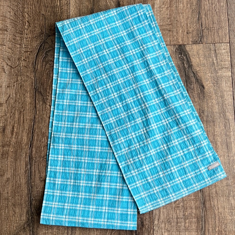 Columbia lightweight plaid casual scarf